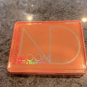 Natasha Denona Bloom palette